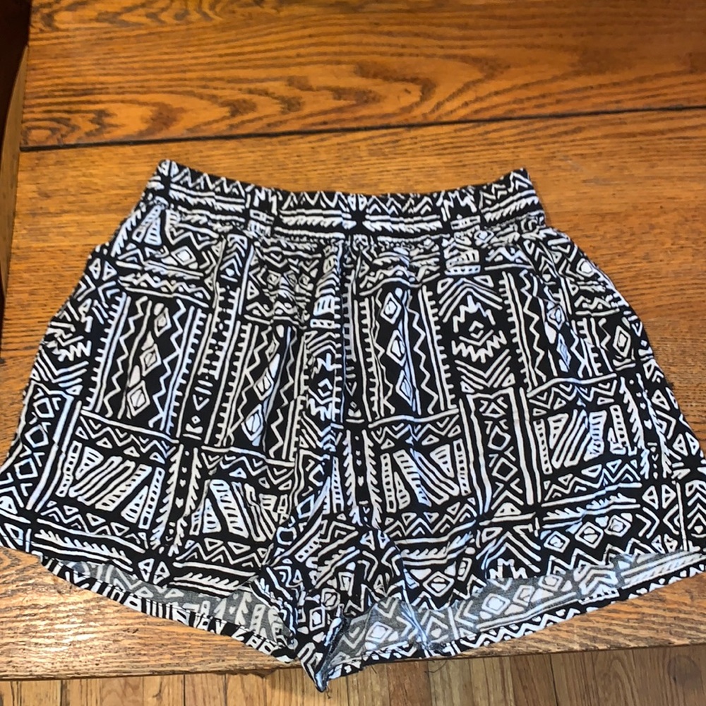 Pattered shorts